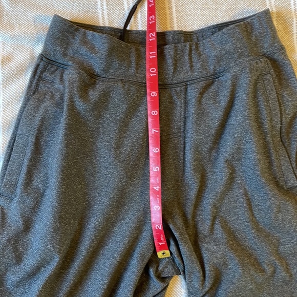 Lululemon size small wide leg pants - Picture 10 of 10